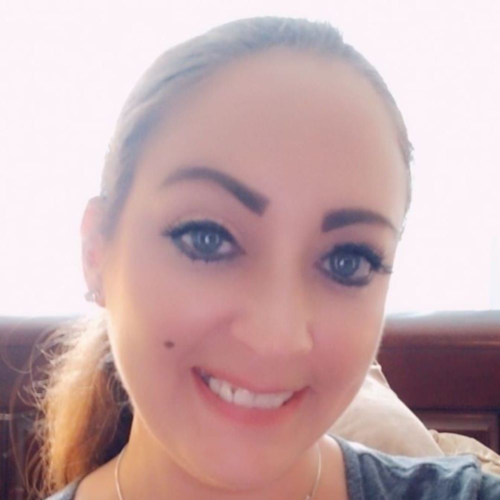 Meet your Posher, Reina